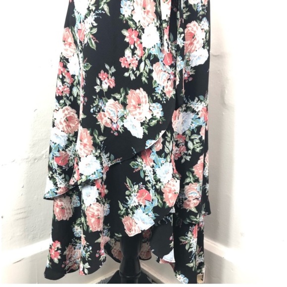 WAYF | Wrap Dress | Medium - Picture 4 of 6